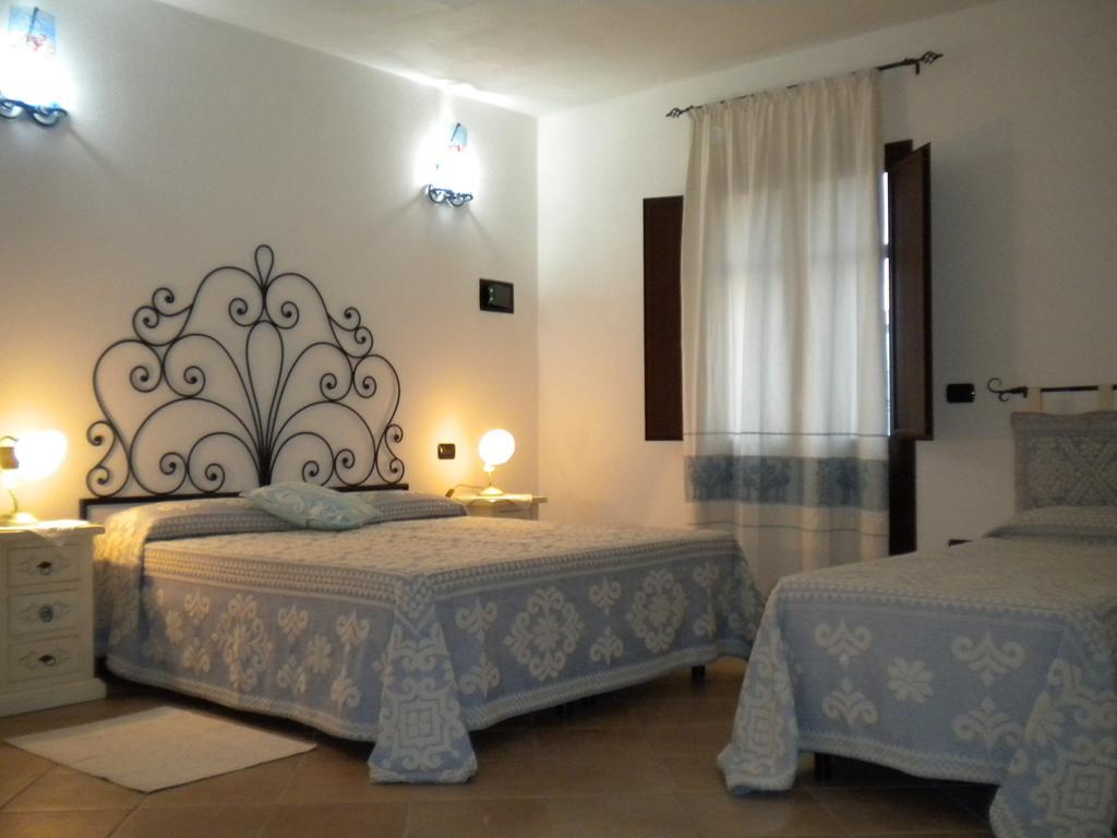 Bed & Breakfast Mare Isole La Maddalena  Eksteriør billede