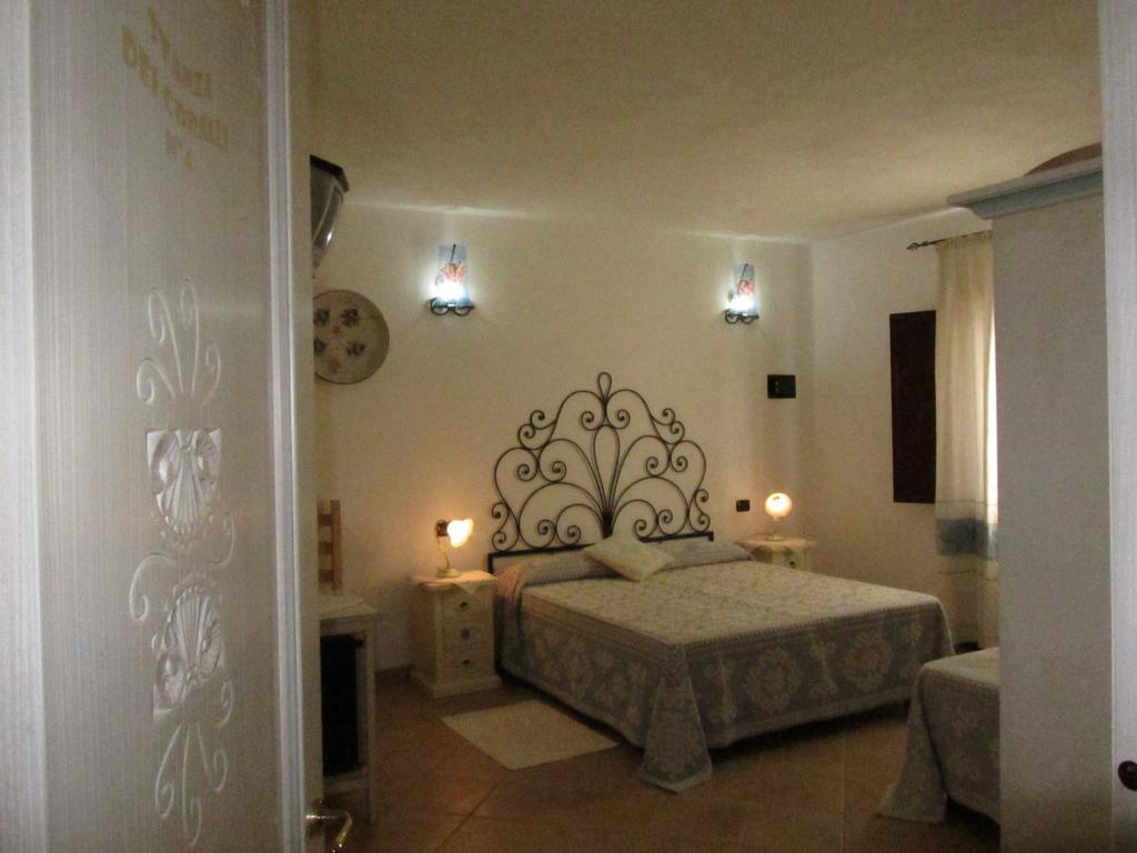Bed & Breakfast Mare Isole La Maddalena  Eksteriør billede